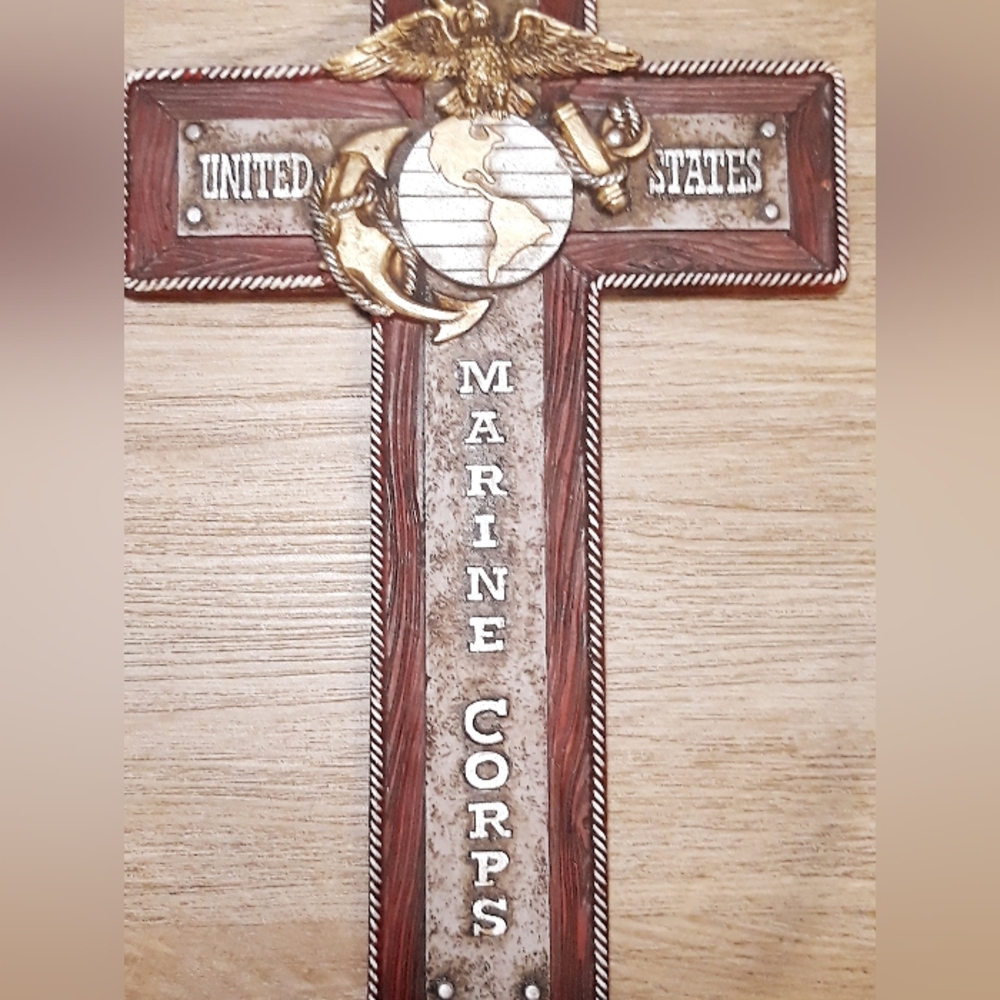 United States Marine Corps USMC Eagle Globe & Anchor Antique Finish Wall Cross - Picture 8 of 9